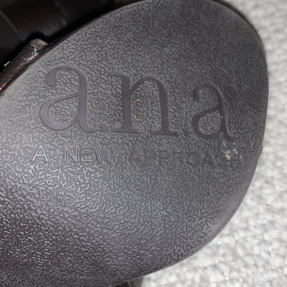 🌻2/$15🌻 A.N.A. Black Leather Heels — 7.5 - Picture 5 of 6